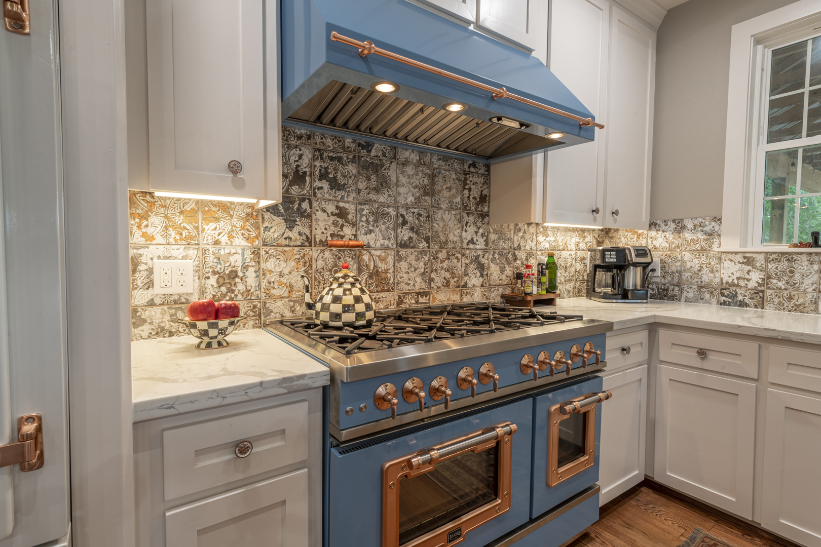 Contractors in Schulenburg building residential home